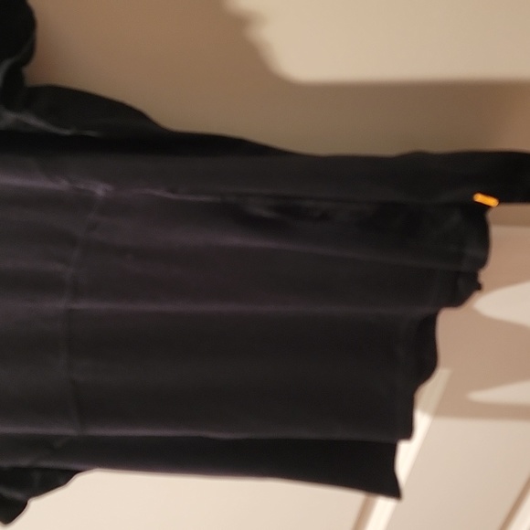 Lucy black t shirt - Picture 2 of 4